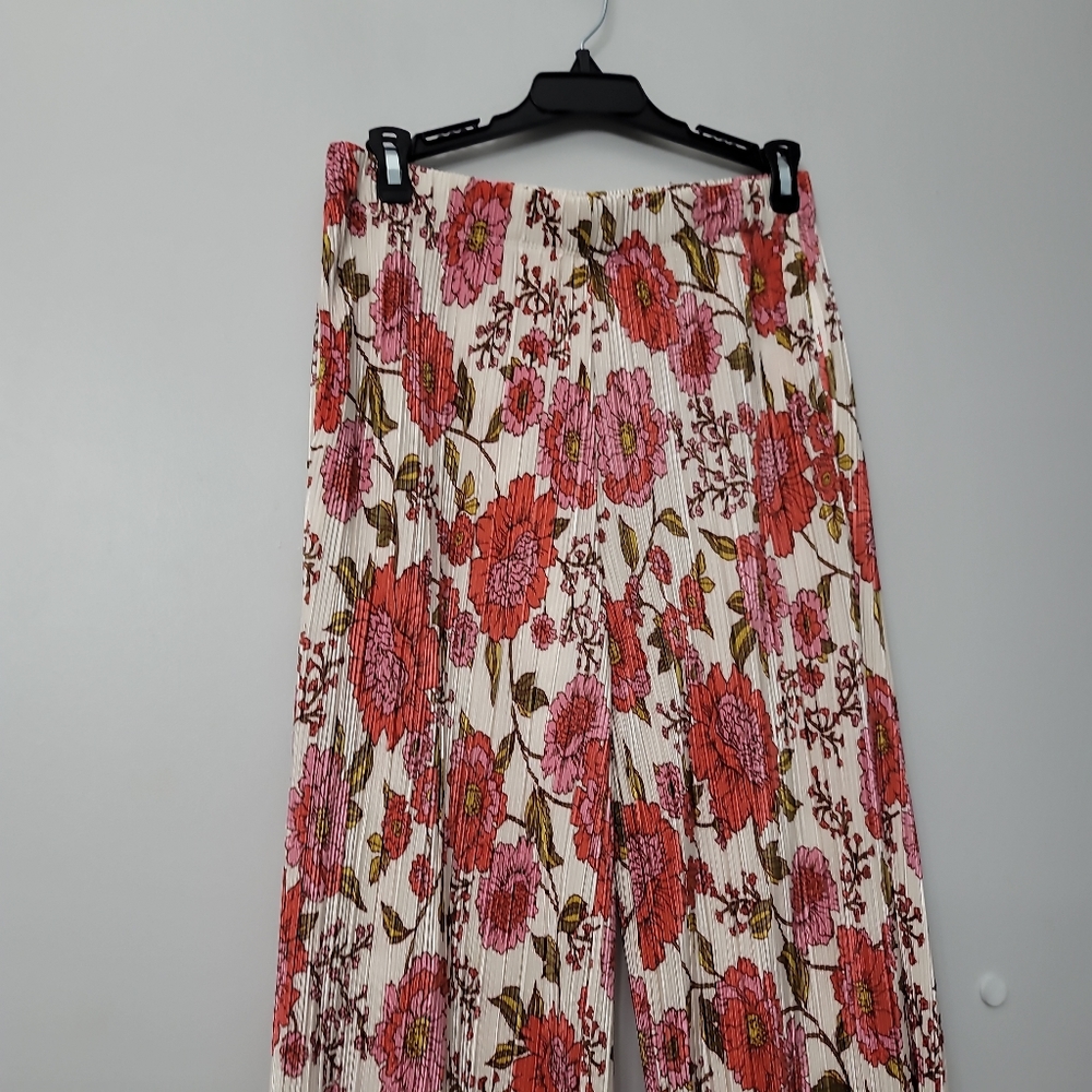 Steve MaddenAddy Floral Print Coordinating Wide Leg Pull-On Plisse Pants - Picture 5 of 9